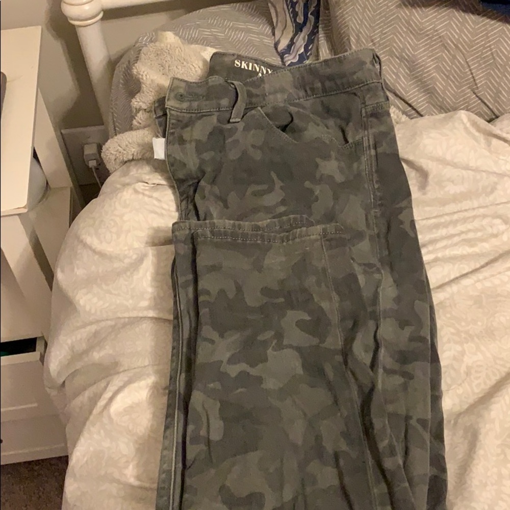 Madewell camo ankle length pants